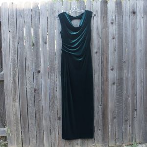 Vince Camuto Luxurious Green Velvet Floor Length Dress - Size 12